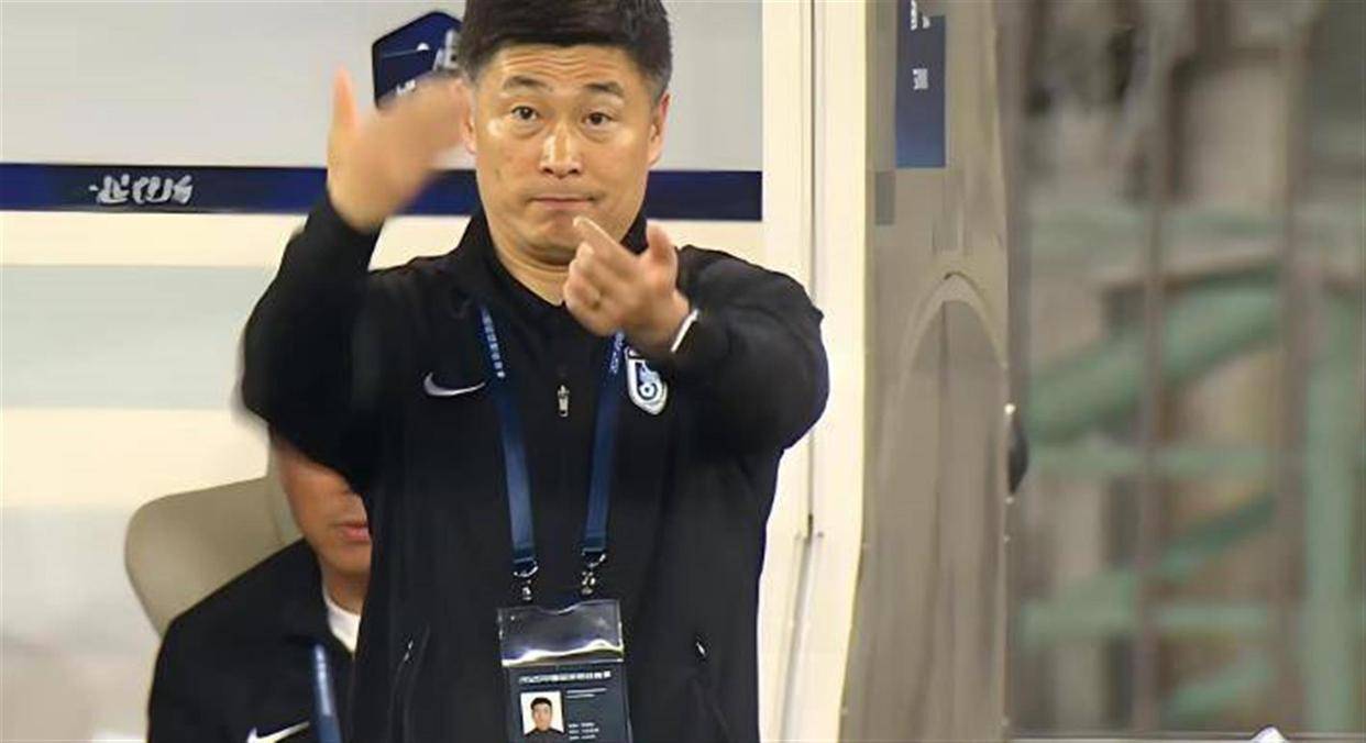 轰动足坛！大连功勋主帅火速执教汉堡，兑现诺言挖林良铭加盟德甲